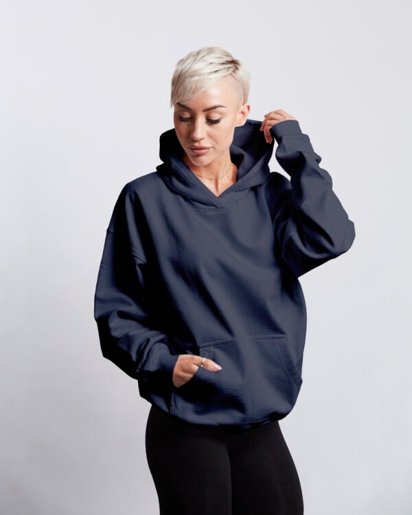 woman wearing streetwear Coordinates hoodie